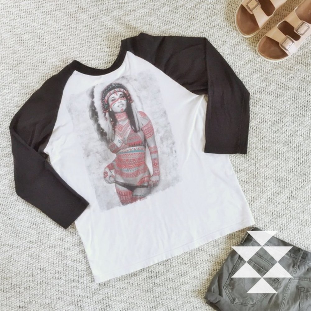 Riot Society Festival Girl Graphic Raglan Tee Sz L